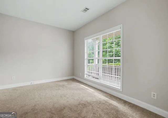 Photo 4 of Single family home for sale at 9015 Montclair Hills Dr, Cumming, GA 30028 | MLS# 10789958 | Listing updated on 2026-10-16