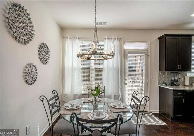 4th image of 4084 Fireoak Dr, Decatur, GA 30032 | MLS# 10781051