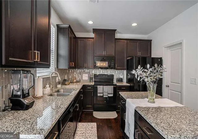 5th image of 4084 Fireoak Dr, Decatur, GA 30032 | MLS# 10781051
