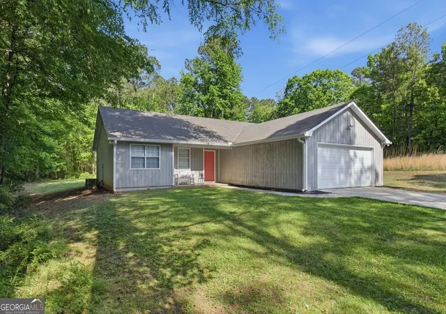3rd image of 684 Mills Dr, Covington, GA 30016 | MLS# 10740895