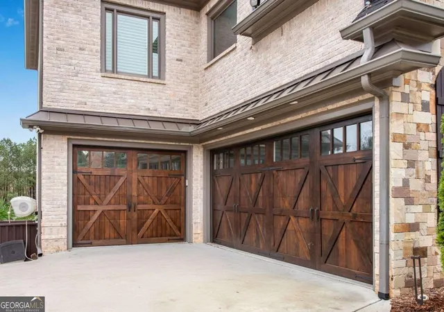 Photo 3 of Mansion for sale at 212 Fernwood Pl, Woodstock, GA 30188 | MLS# 10791515 | Listing updated on 2026-08-31