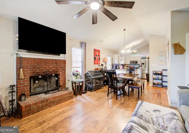 4th image of 204 Crystal Ct, Hampton, GA 30228 | MLS# 10794511