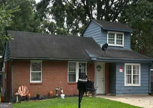 Photo 1 of Single family home for sale at 5405 Lee Cir, Forest Park, GA 30297 | MLS# 10820547 | Listing updated on 2026-08-20