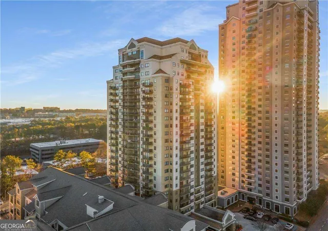 Listing Photo 2 - Condo for sale in building located at 795 Hammond Dr, Atlanta, GA 30328 - Unit #513