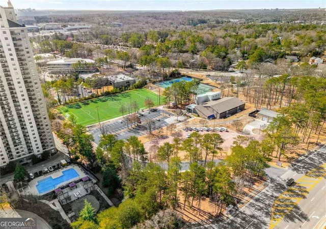 Listing Photo 4 - Condo for sale in building located at 795 Hammond Dr, Atlanta, GA 30328 - Unit #513
