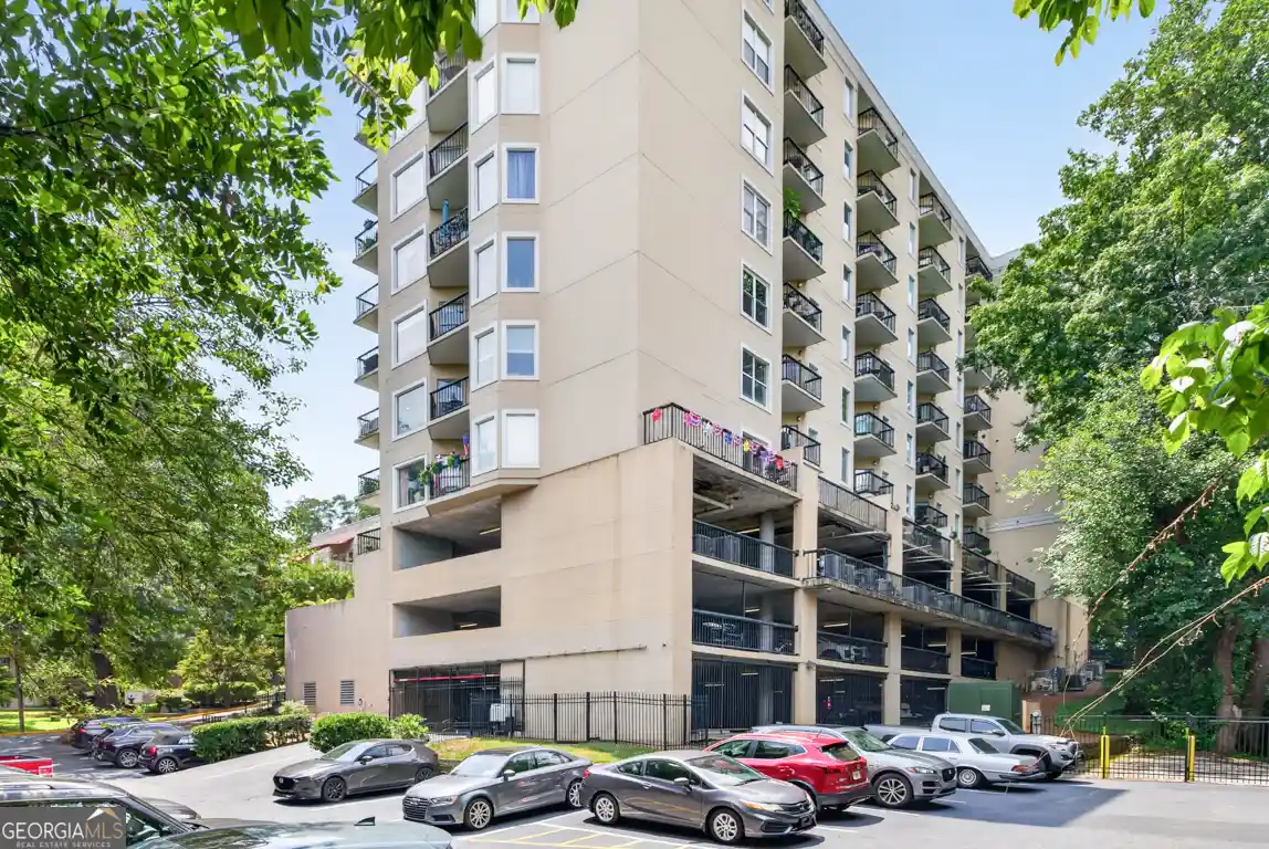 Listing Photo 35 - Condo for sale in 1 Biscayne Dr Nw located at 1 Biscayne Dr Nw, Atlanta, GA 30309 - Unit #703