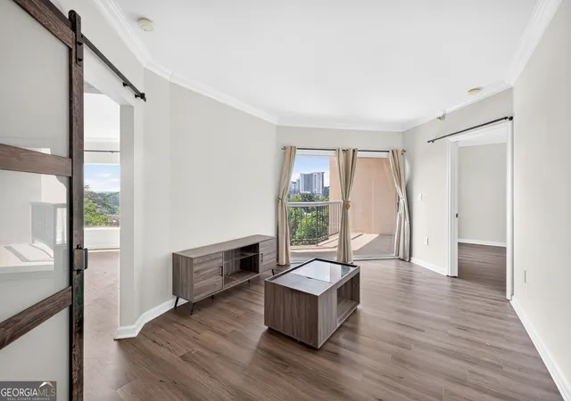 3rd image of 1 Biscayne Dr Nw, Atlanta, GA 30309