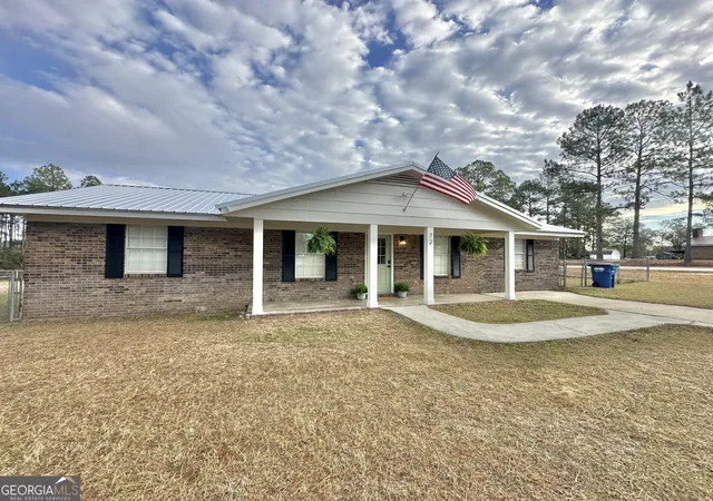 Single family home for sale at 72 W Tenth St, Mcrae-Helena, GA 31037 | MLS# 10831483