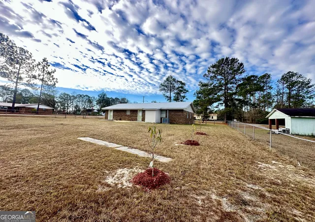 Photo 3 of Single family home for sale at 72 W Tenth St, Mcrae Helena, GA 31037 | MLS# 10831483 | Listing updated on 2026-09-15