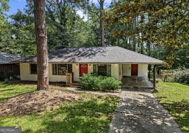 2nd image of 2462 Macon Dr Sw, Atlanta, GA 30315 | MLS# 10804953