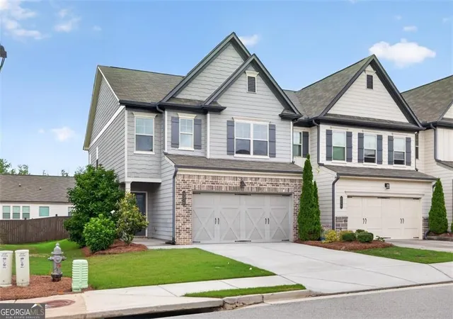 2nd image of 5524 Garens Wy, Flowery Branch, GA 30542 | MLS# 10819345