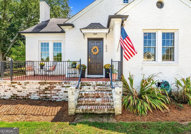 Photo 4 of Sale Pending at 640 E Howell St, Hartwell, GA 30643 | MLS# 10619408 | Listing updated on 2025-10-09