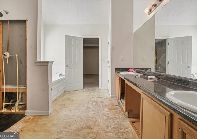Photo 3 of Single family home for sale at 197 Hightower Trl, Riverdale, GA 30274 | MLS# 10833873 | Listing updated on 2026-10-21