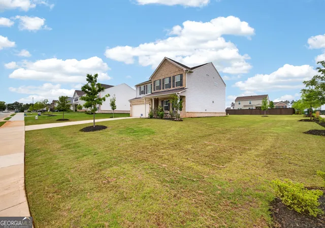 Photo 2 of Single family home for sale at 500 Elkwood Ln, Mcdonough, GA 30252 | MLS# 10775516 | Listing updated on 2026-07-26