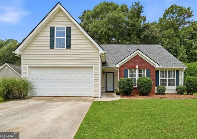 Homes for sale in Flowery Branch, GA | 5480 Amber Cove Wy, Flowery Branch, GA 30542 | MLS# 10798090