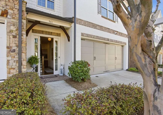 Photo 2 of Townhouse for sale at 561 Stone Field Run Nw, Marietta, GA 30060 | MLS# 10822991 | Listing updated on 2026-09-19