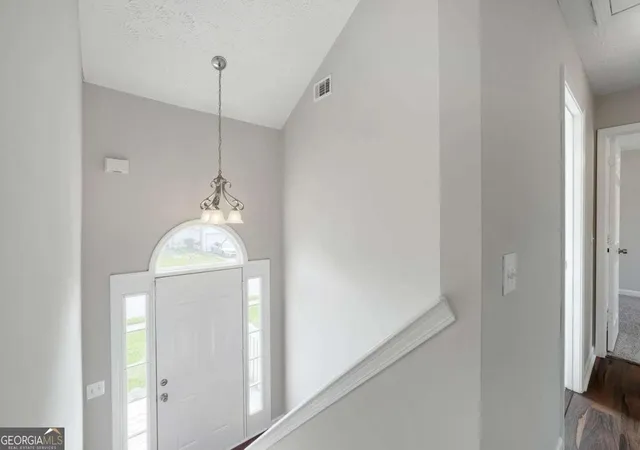 Photo 3 of Sale Pending at 7281 Sandpiper Wy, Riverdale, GA 30274 | MLS# 10817631 | Listing updated on 2026-10-08