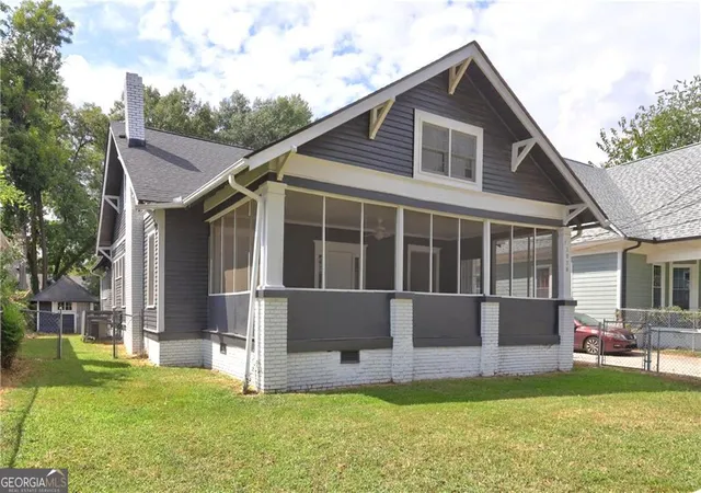 Photo 1 of Single family home for sale at 1078 Arlington Ave Sw, Atlanta, GA 30310 | MLS# 10795100 | Listing updated on 2026-08-21