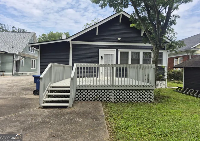 Photo 4 of Single family home for sale at 1078 Arlington Ave Sw, Atlanta, GA 30310 | MLS# 10795100 | Listing updated on 2026-08-21