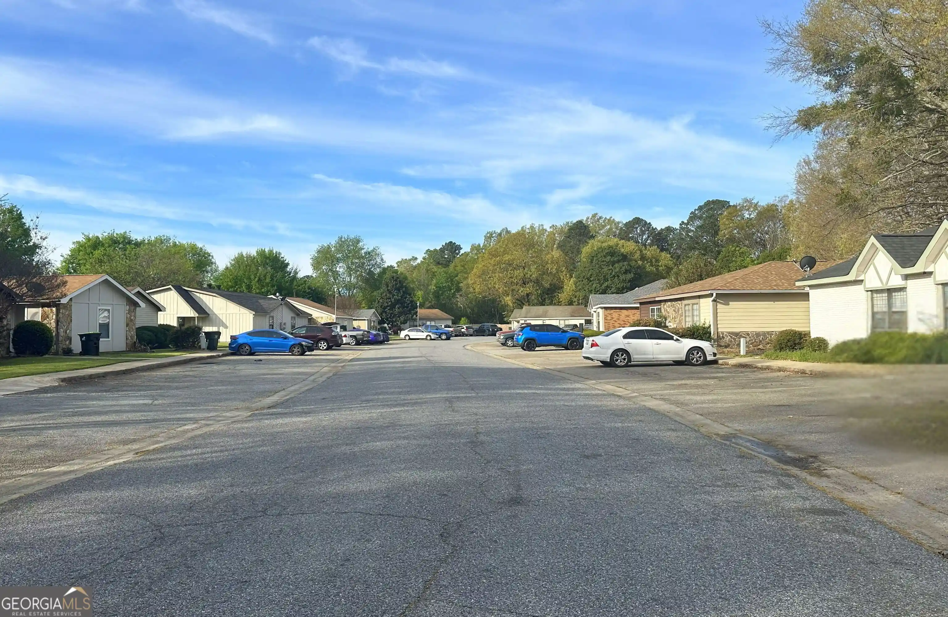 Photo 1 of Sale Pending at 99 Brookhaven Cir, Warner Robins, GA 31093 | MLS# 10875960 | Listing updated on 2026-10-27