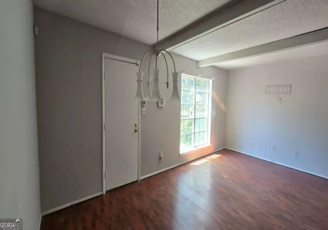 Photo 4 of Townhouse for sale at 673 Garden Walk Dr, Stone Mountain, GA 30083 | MLS# 10768308 | Listing updated on 2026-09-17