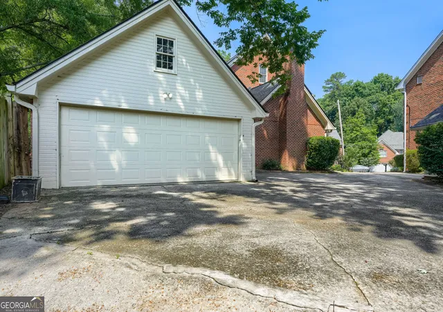 Photo 2 of Single family home for sale at 3115 Queens Walk Ne, Atlanta, GA 30345 | MLS# 10816909 | Listing updated on 2026-09-12