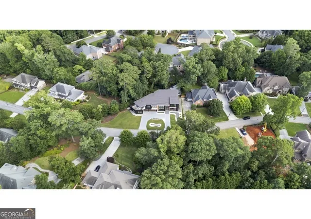 47th image of 2401 Ne Greenglade, Atlanta, GA 30345 | MLS# 10784215