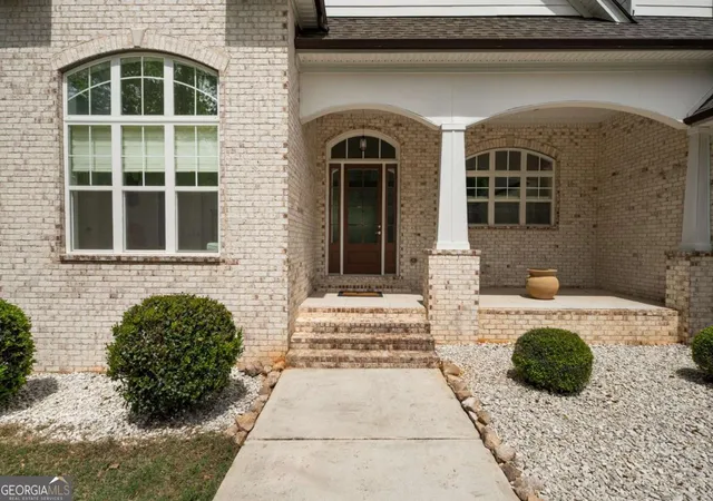 4th image of 210 Darwish Dr, Mcdonough, GA 30252 | MLS# 10734491