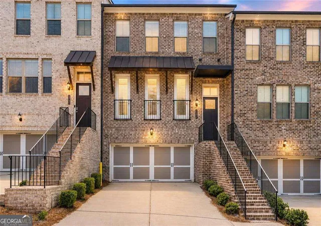 Townhouse for sale at 2375 Tarben Dr, Snellville, GA 30078 | MLS# 10787023