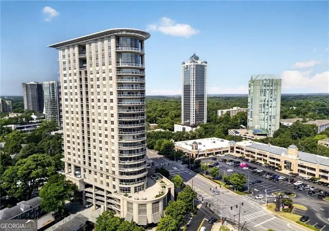 Listing Photo 2 - Condo for sale in building located at 2881 Peachtree Rd Ne, Atlanta, GA 30305 - Unit #1102