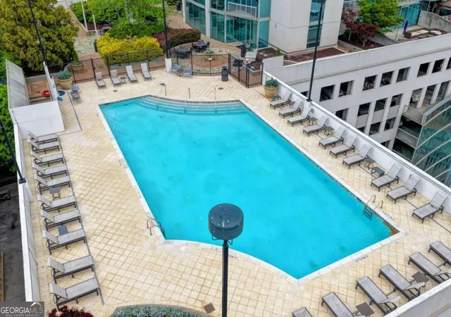 2nd image of 3324 Peachtree Rd Ne, Atlanta, GA 30326