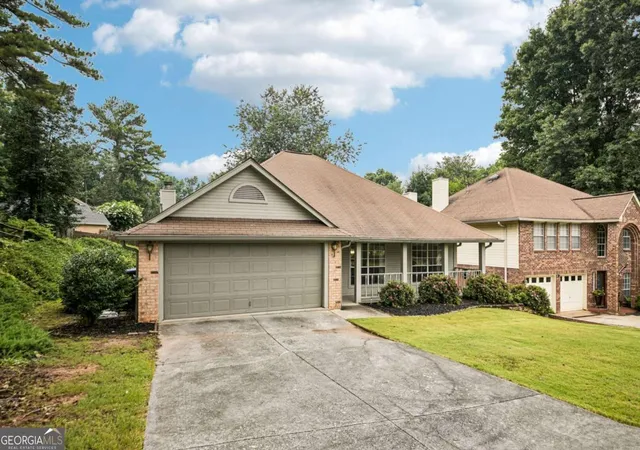 Photo 2 of Single family home for sale at 3510 Steve Dr Nw, Marietta, GA 30064 | MLS# 10815984 | Listing updated on 2026-09-14