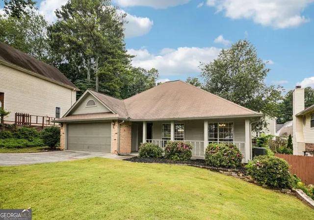 Photo 3 of Single family home for sale at 3510 Steve Dr Nw, Marietta, GA 30064 | MLS# 10815984 | Listing updated on 2026-09-14