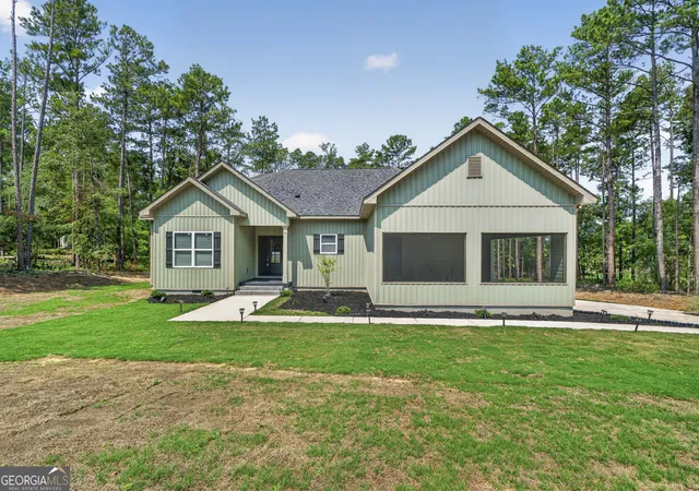 Photo 3 of Single family home for sale at 134 Carrs Station Rd, Milledgeville, GA 31061 | MLS# 10817892 | Listing updated on 2026-10-04