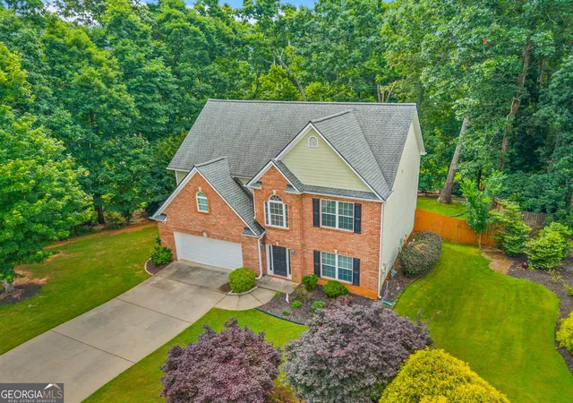 Photo 3 of Single family home for sale at 6459 Millstone Cvs Dr, Flowery Branch, GA 30542 | MLS# 10777358 | Listing updated on 2026-08-09