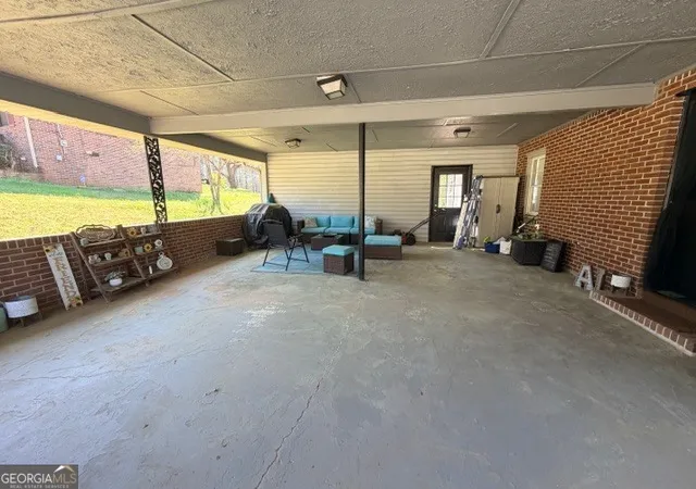 5th image of 226 Lake Laurel Rd Ne, Milledgeville, GA 31061 | MLS# 10717784
