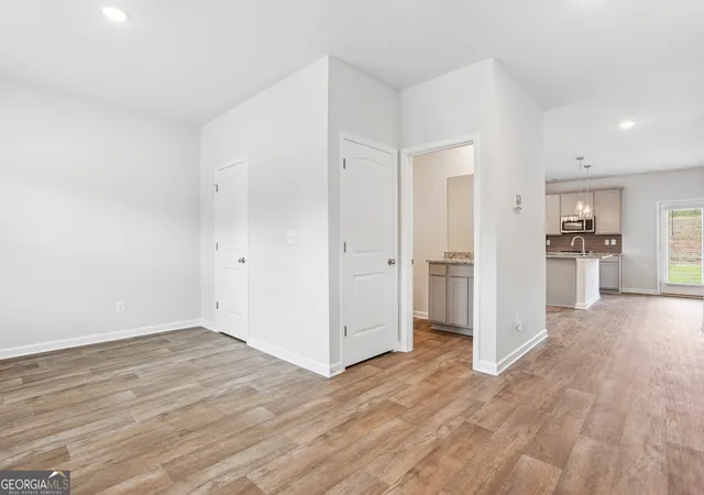 Photo 3 of Sale Pending at 139 Orwell Dr, Social Circle, GA 30025 | MLS# 10717240 | Listing updated on 2026-09-02
