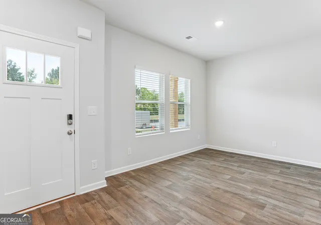 Photo 3 of Sale Pending at 139 Orwell Dr, Social Circle, GA 30025 | MLS# 10717240 | Listing updated on 2026-09-02