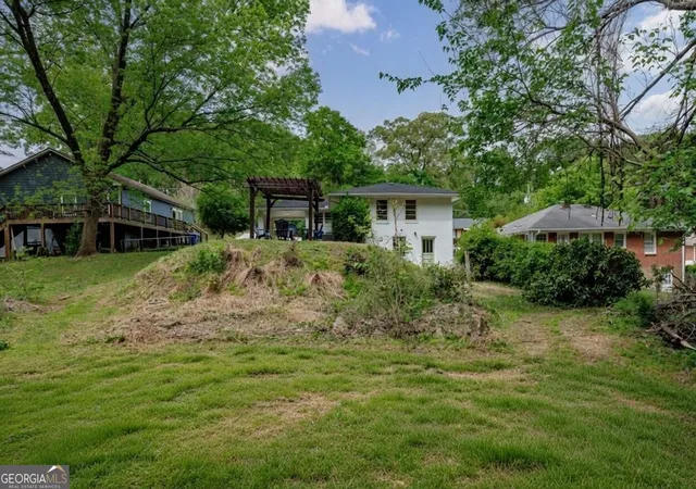 39th image of 805 Gertrude Pl Nw, Atlanta, GA 30318 | MLS# 10734459
