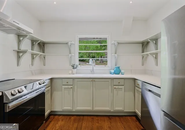 4th image of 805 Gertrude Pl Nw, Atlanta, GA 30318 | MLS# 10734459