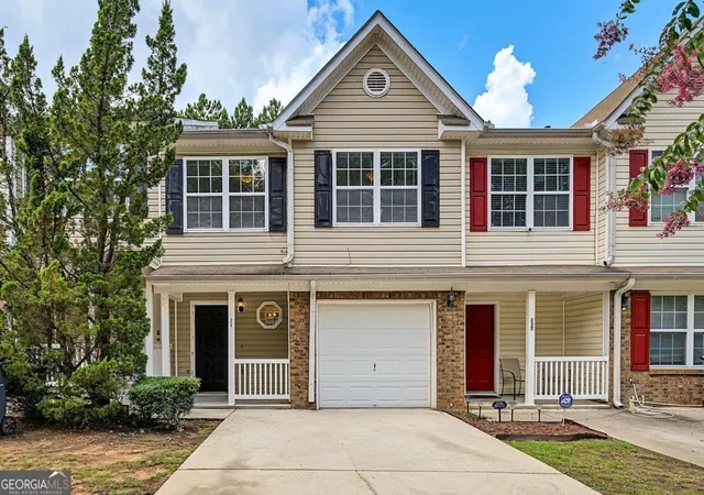Photo 1 of Sale Pending at 330 Parkway Rd, Union City, GA 30291 | MLS# 10826261 | Listing updated on 2026-09-09