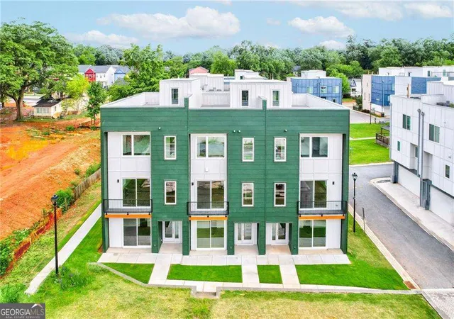 Townhouse for sale at 2029 Memorial Dr #34, Atlanta, GA 30317 | MLS# 10648829