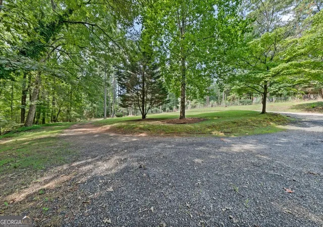 Photo 4 of Single family home for sale at 400 Wyldewoode Dr, Mcdonough, GA 30253 | MLS# 10808613 | Listing updated on 2026-09-18