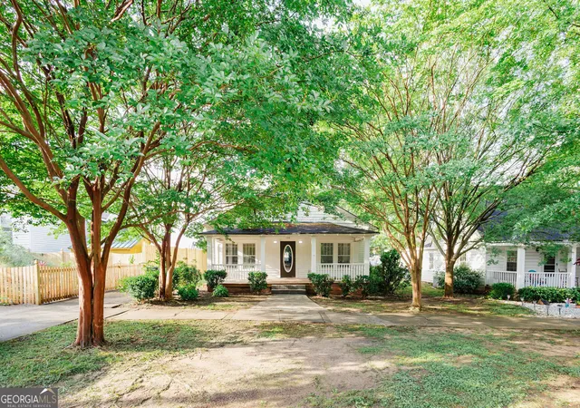 1st image of 124 E Chappell St, Griffin, GA 30223 | MLS# 10817390