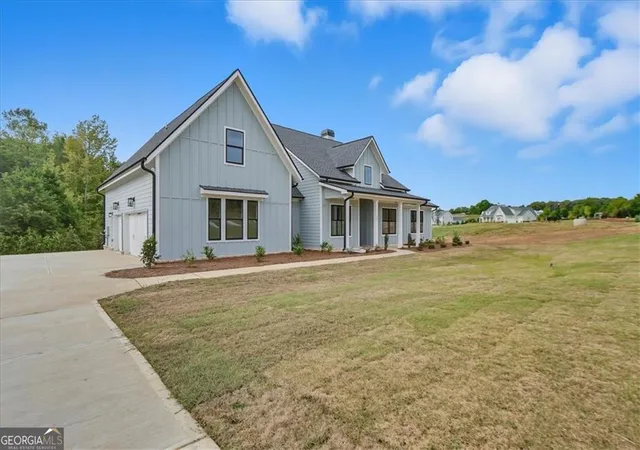 Photo 3 of Single family home for sale at 97 Old Town Rd, Monroe, GA 30656 | MLS# 10755514 | Listing updated on 2026-08-17