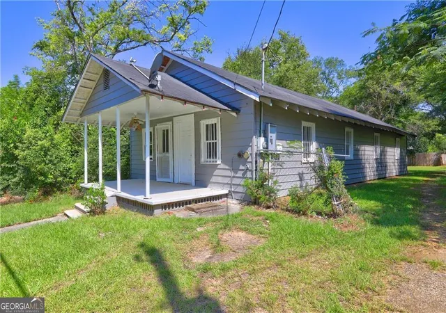 3rd image of 120 Caraker Ave, Milledgeville, GA 31061 | MLS# 10821041