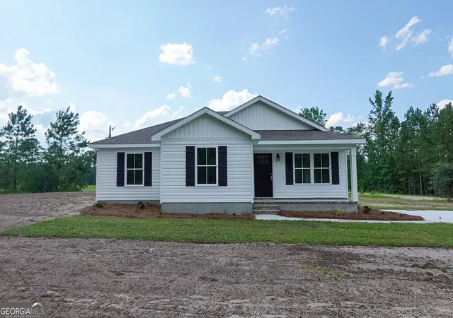 Homes for sale in Claxton, GA | 4537 Deloach Church Rd, Claxton, GA 30417 | MLS# 10784415