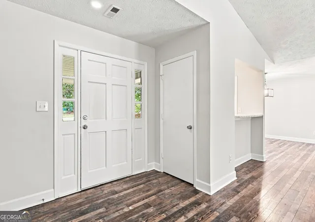 Photo 4 of Single family home for sale at 4632 Yeager Rd, Douglasville, GA 30135 | MLS# 10822871 | Listing updated on 2026-10-07