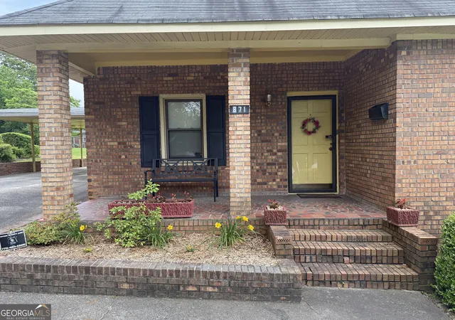 Photo 3 of Single family home for sale at 871 Malcolm St Se, Conyers, GA 30012 | MLS# 10796864 | Listing updated on 2026-09-25