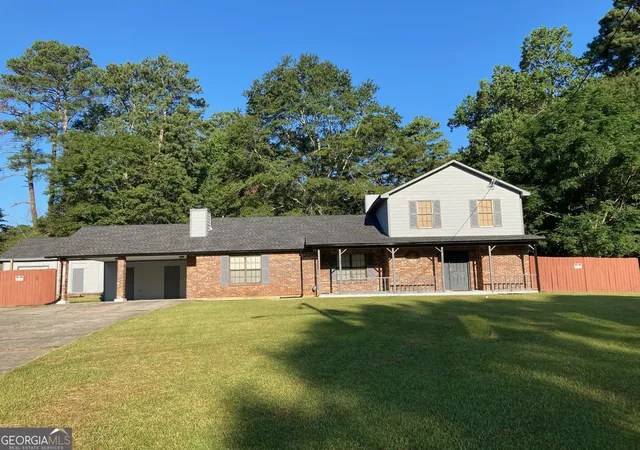 Photo 1 of Multi family home for sale at 401 Riverbrook Ct, Riverdale, GA 30274 | MLS# 10825366 | Listing updated on 2026-08-27